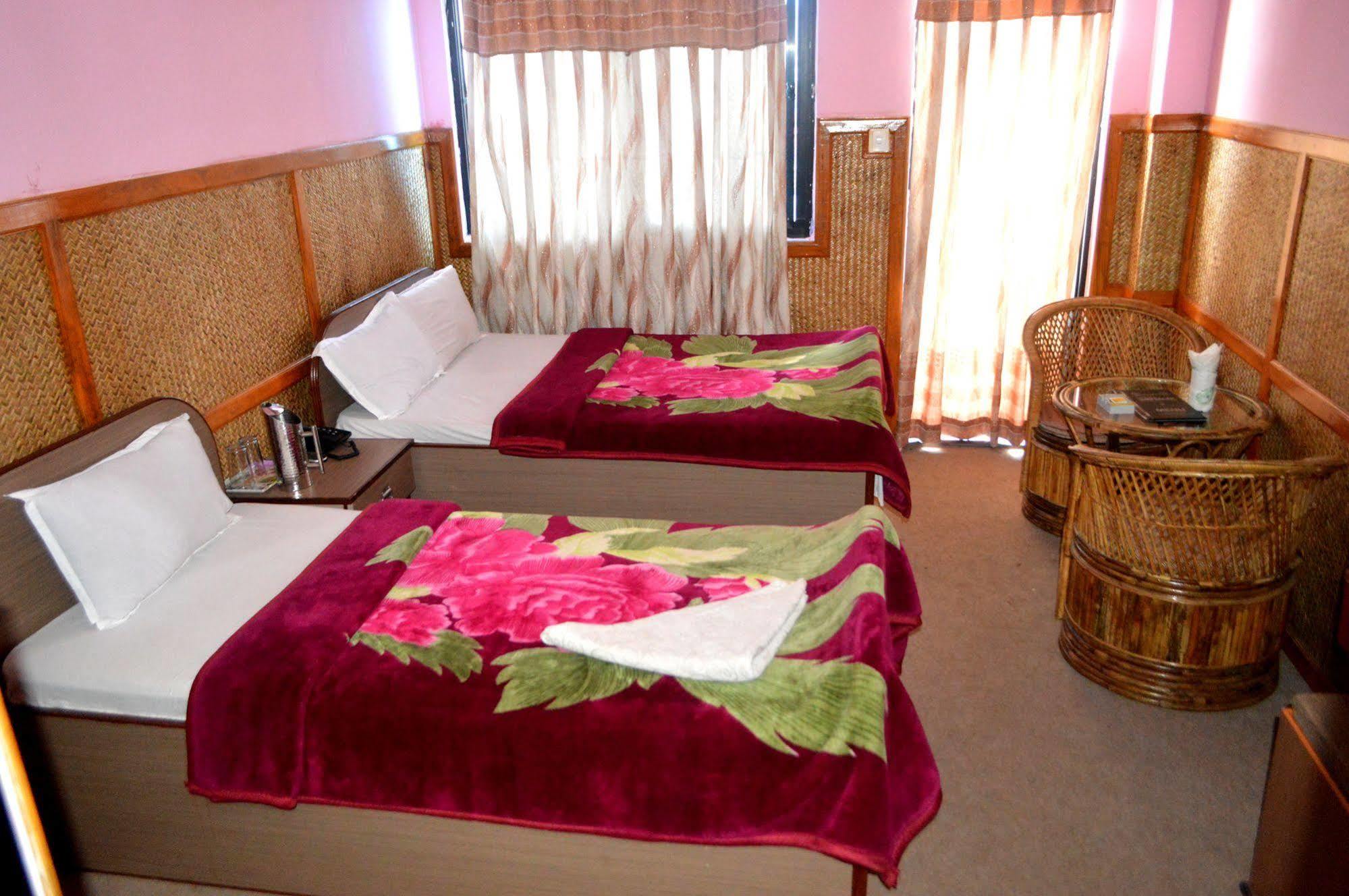 Pokhara Deep Sagar Hotel Exterior foto